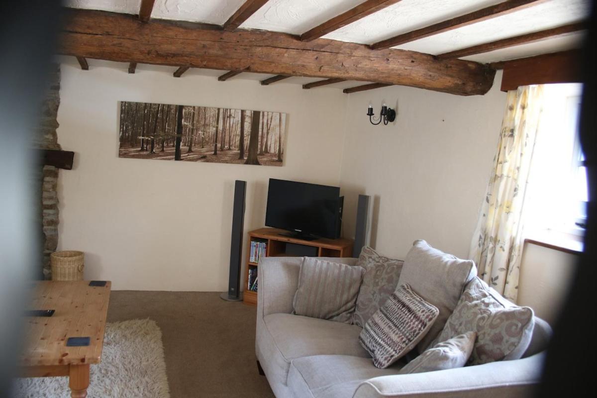Award Winning Lower Whitsleigh Farm Cottage Roborough Exterior photo